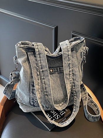 Denim tote torba, vertikalni kvadratni oblik, zatvaranje zipom, unutarnji džep sa zipom, gradski stil