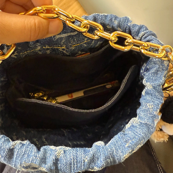 Kanvas Bucket torba, street fashion stil, vodoravni kvadratni oblik, zatvaranje na zip, unutarnje pretince sa zipom i pretinac za mobitel