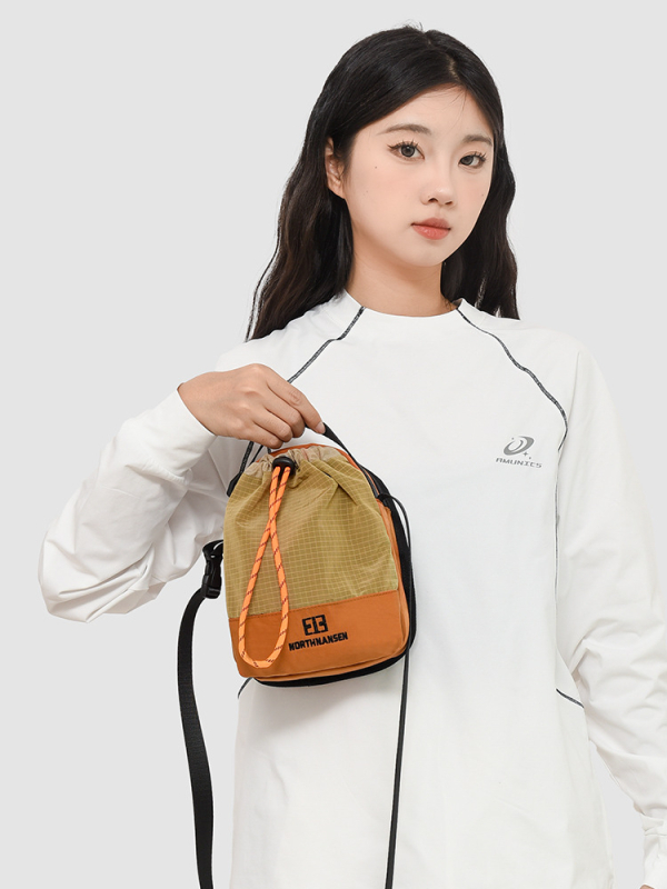 Oxford auduma crossbody soma, jauda zem 20 L, paplašināms dizains, gaisa spilvenu josta