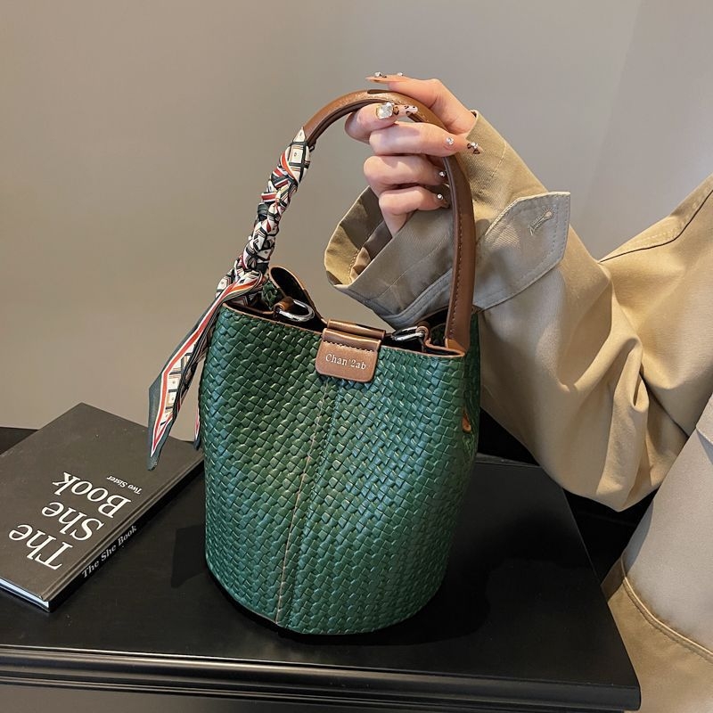 Unisex bucket torba: sintetička koža, PU podstava, proljeće 2025