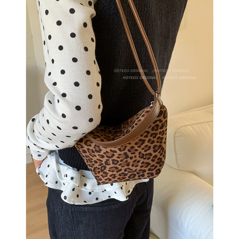 Casual PU bucket torba sa zipom, jesen 2025