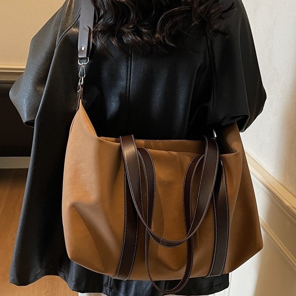 Satchel torba od nubuk semiša za žene, urbani minimalistički stil, zatvaranje na zip, unutarnji džep sa zipom, podstava od poliestera.