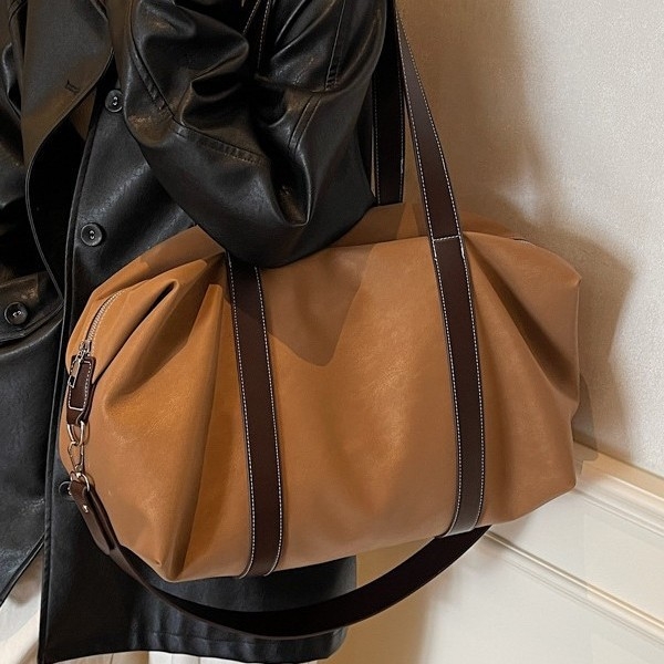 Satchel torba od nubuk semiša za žene, urbani minimalistički stil, zatvaranje na zip, unutarnji džep sa zipom, podstava od poliestera.