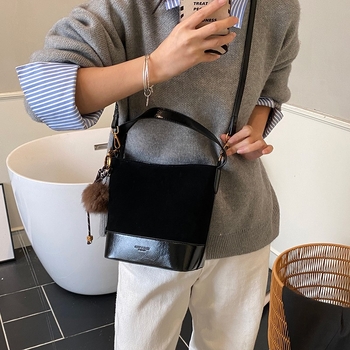 Ženska bucket torba, retro stil, novi model 2025 s matnom teksturom, jednonamenska torba preko ramena, za jesen i zimu