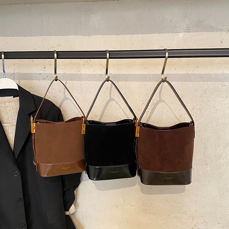 Ženska bucket torba, retro stil, novi model 2025 s matnom teksturom, jednonamenska torba preko ramena, za jesen i zimu