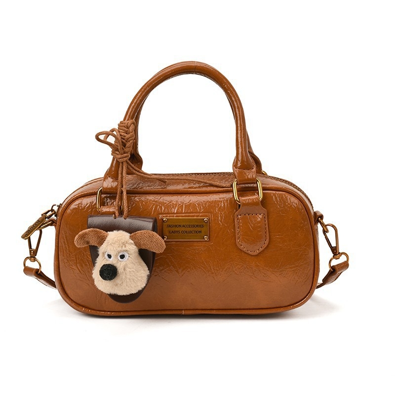 Bowling táska, alkar-stílus, városi minimalizmus; PU bőr; vízszintes négyzet alakú forma; zipzáras zárás; belső zseb: zipzáros zseb és telefonos zseb