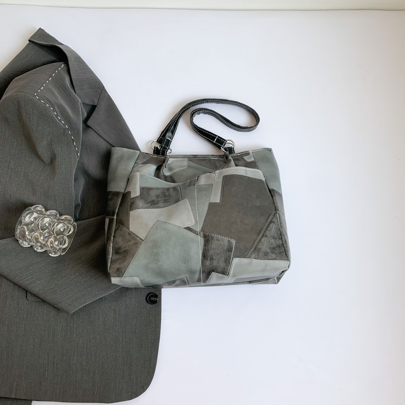 Casualna moda Tote torba — PU materijal, zatvarač, unutarnja džep za telefon, poliester podstava, horizontalni kvadratni oblik