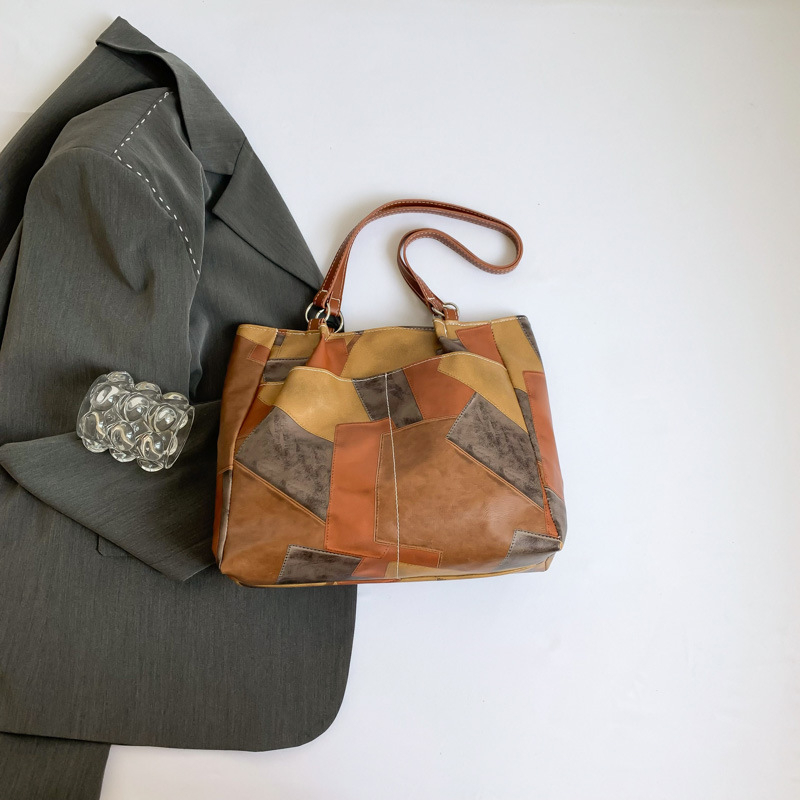 Casualna moda Tote torba — PU materijal, zatvarač, unutarnja džep za telefon, poliester podstava, horizontalni kvadratni oblik