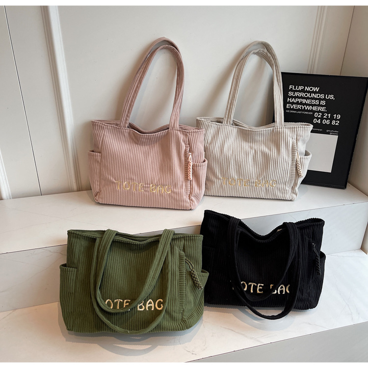 Torbica Tote - gradski jednostavni stil, platno, vodoravni kvadratni oblik, zatvarač