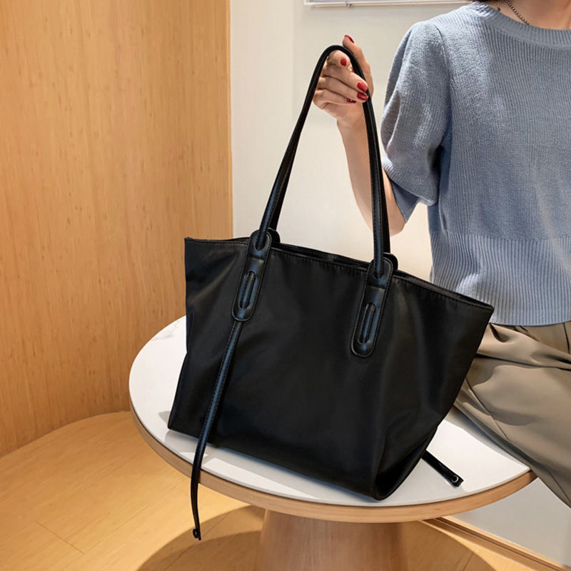 Ženska Tote torba od Oxford platna, gradski jednostavan stil, torba ispod pazuha, vodoravni kvadratični oblik, zatvarač na zip