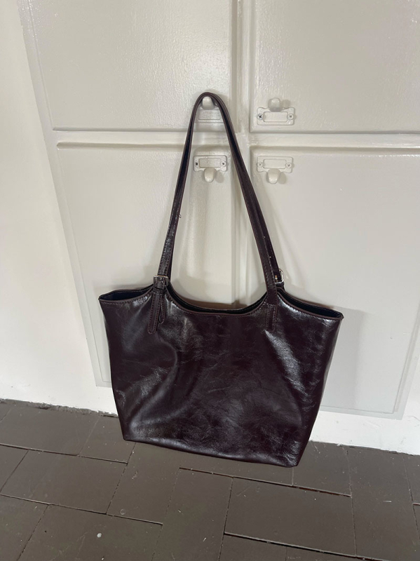 Ženska Tote torba – PU materijal, gradski stil, vodoravni kvadratni oblik, magnetska kopča, skriveni džep sa zipom