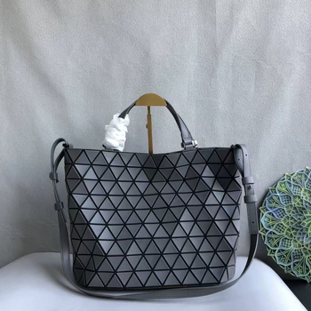 PVC ženska crossbody torba s quiltom, zatvarač, unutarnji pretinci za telefon i osobnu iskaznicu