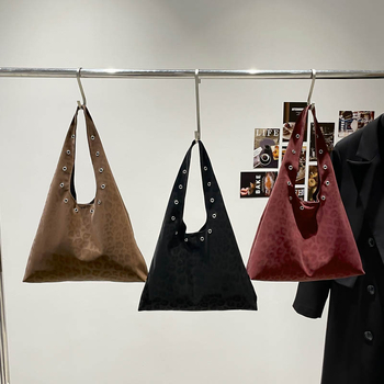 Leopard print Tote torba, od kože jelena, magnetsko zatvaranje, džep za telefon, uspravni kvadratni oblik
