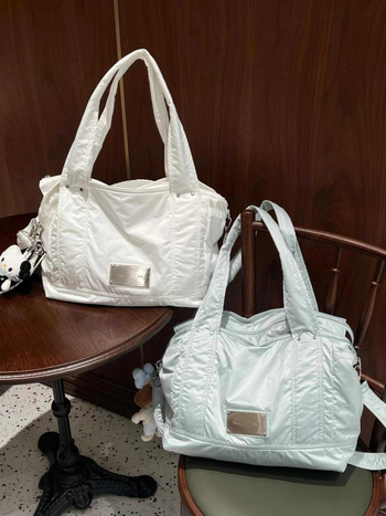 Nylon Tote torba za žene, zatvaranje na zip, uspravni kvadratni oblik, laminirana unutarnja džep sa zatvaračem, podloga od poliestera, jedna naramenica, ulični stil