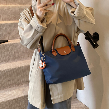 Dumpling Tote torba s izvezenim dizajnom, urban stil jednostavnosti, Oxford tkanina, horizontalni kvadratni oblik, zatvarač, unutarnja džep s zatvaračem