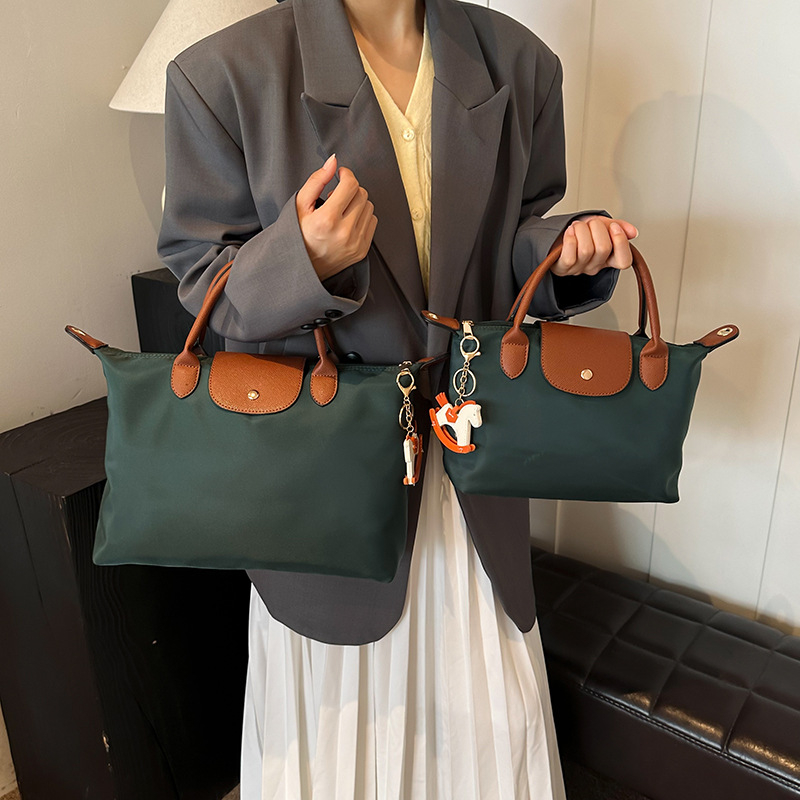 Dumpling Tote torba s izvezenim dizajnom, urban stil jednostavnosti, Oxford tkanina, horizontalni kvadratni oblik, zatvarač, unutarnja džep s zatvaračem