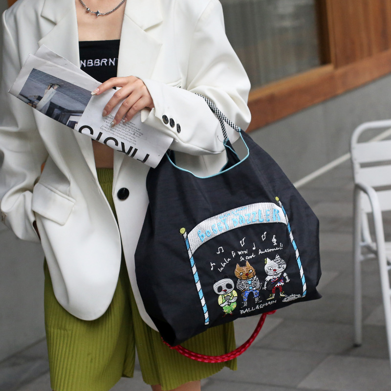 Nylon tote torba za kupovinu s vertikalnim kvadratnim oblikom, otvoren vrh, unutarnja pretinica za mobitel, poliester podstava
