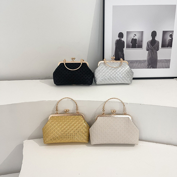 Ženska crossbody torba, horizontalni kvadratni oblik, materijal: tkanina, zatvaranje: brava, džep za mobitel (Materijal: Tkanina; Oblik: Horizontalni kvadrat; Zatvaranje: Brava; Unutarnja pretinac: Mobitel)