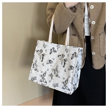 Torba Tote, gradski stil street fashion, najlonski materijal, vodoravni kvadratni oblik, magnetsko zatvaranje