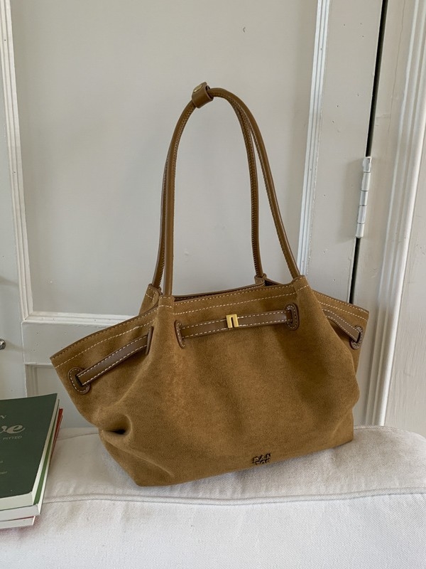 Ženska torba od PU suede materijala, oblik šoping tote, zatvarač, poliester podstava, jesen 2025 (Materijal: PU suede; Podstava: poliester; Oblik: šoping torba; Zatvaranje: zatvarač; Sezona: jesen 2025)