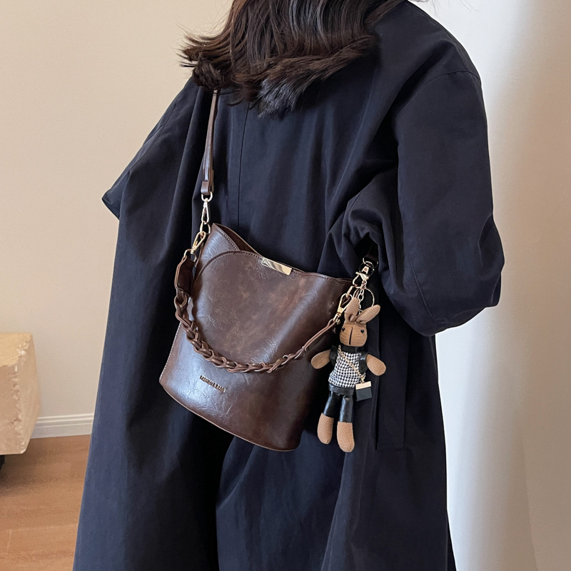 Ženska torba bucket, novi gradski stil, retro dizajn s finomom teksturom, svestrana crossbody torba za dnevnu upotrebu