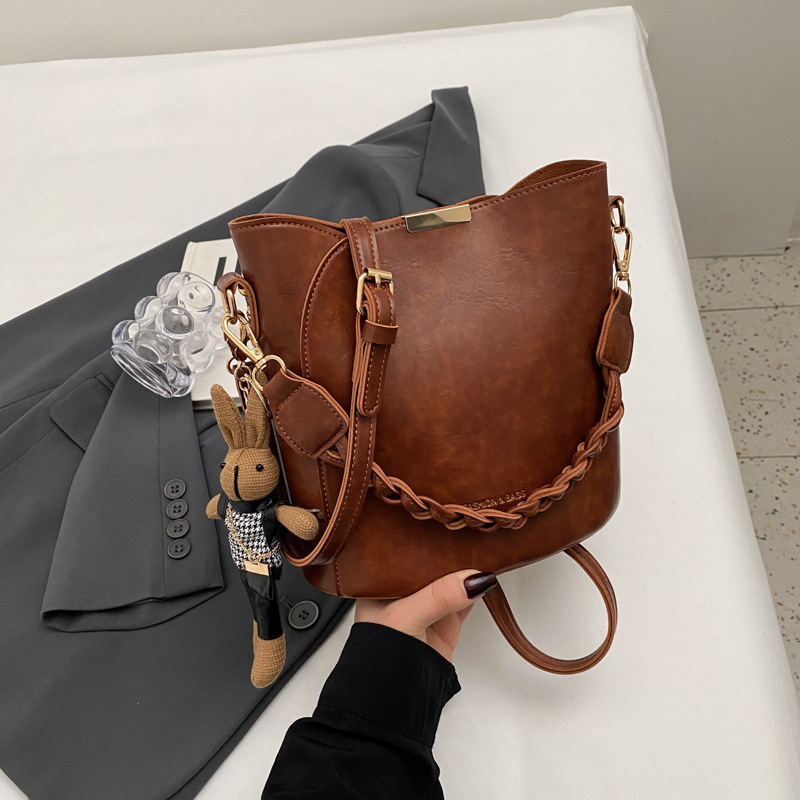 Maillard retro torbica za žene, cilindričnog oblika torba inspirirana košarom za povrće, jesen-zima 2025, svestrana crossbody torba