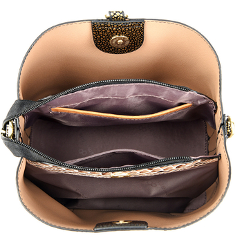 Ženska bucket torba s uzorkom zmije, moderna i svestrana, crossbody i za rame