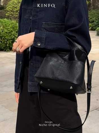 Ženska bucket torba - PU, gradski jednostavan stil, ručno i crossbody, svakodnevna upotreba
