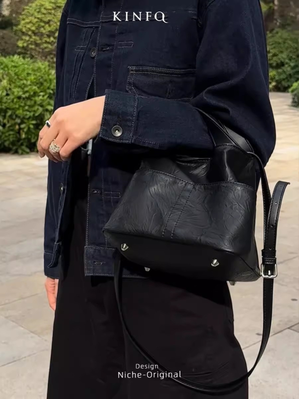 Ženska bucket torba - PU, gradski jednostavan stil, ručno i crossbody, svakodnevna upotreba