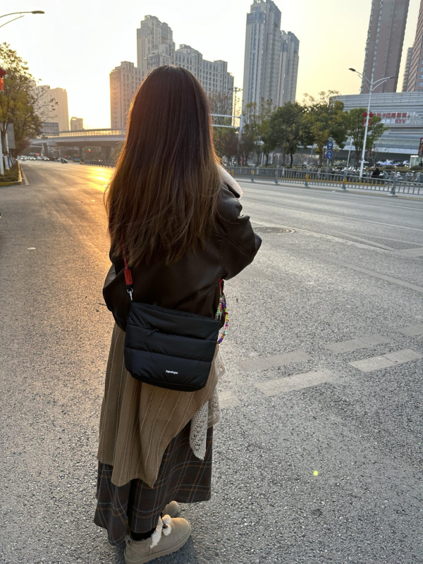 Unisex nylon Bucket Bag, cilindričnog oblika, zatvarač, džep za telefon, podstava od poliestera