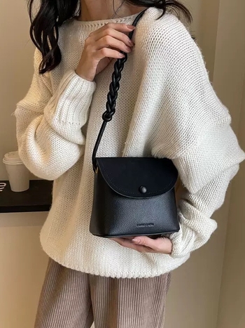 PU bucket torba, gradski stil, zatvaranje na zip, podstava od sintetičke kože, oblik bucket, jedna naramenica