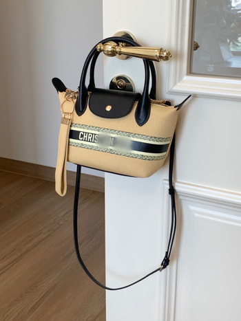 Canvas bucket bag s perlom po traku i patchworkom, u kompletu s poklon kutijom; zatvaranje šnurnom, unutarnja džep za dokumente, podstava od platna, horizontalni kvadratni oblik