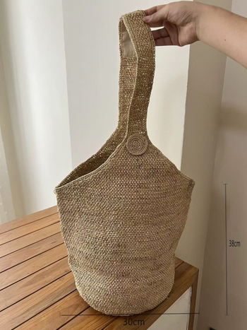 Unisex rafija bucket torba, ručno rađena, bez podstave