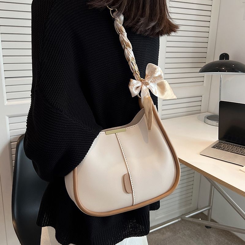 Unisex PU torba za rame tip košara s teksturiranom PU površinom i PU podom, svestrani crossbody stil, izlazi proljeće 2024