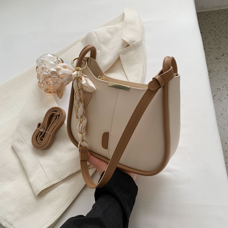 Unisex PU torba za rame tip košara s teksturiranom PU površinom i PU podom, svestrani crossbody stil, izlazi proljeće 2024