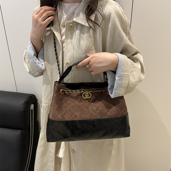 Дамска чанта-кофа: PU материал, ретро стил, голям капацитет, хоризонтално квадратна форма, ключалка