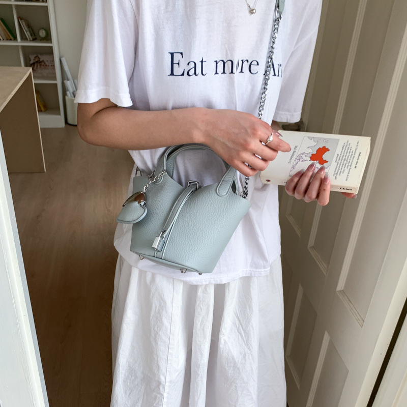 PU bucket bag, stil Urban-Simplicity, căptușeală poliester, închidere cu lacăt