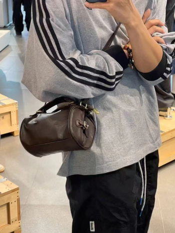 Geantă cilindrică, stil bucket, piele naturală, fermoar, buzunar ascuns cu fermoar