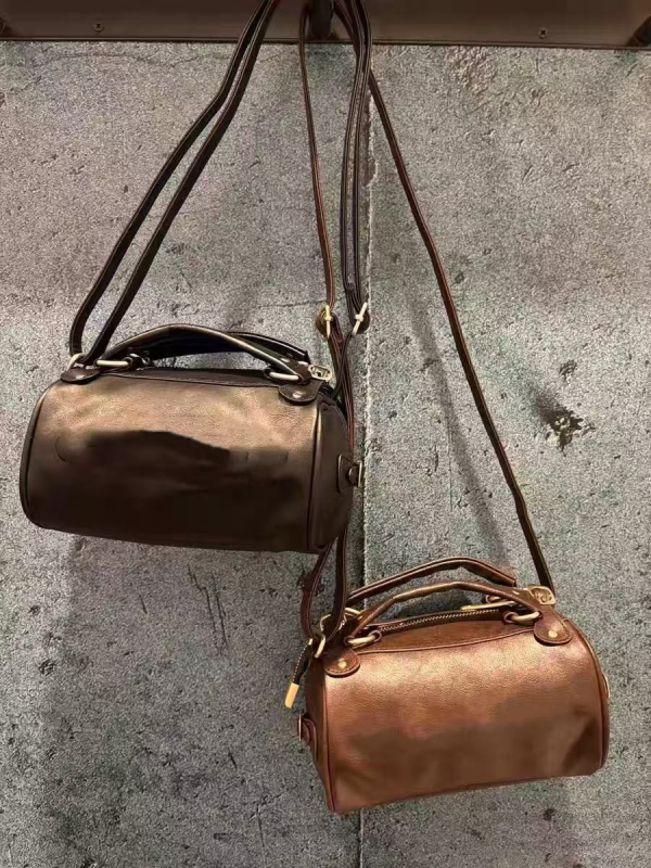 Geantă cilindrică, stil bucket, piele naturală, fermoar, buzunar ascuns cu fermoar