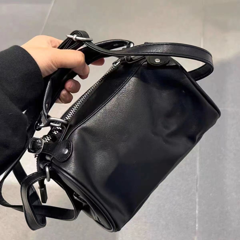 Geantă cilindrică, stil bucket, piele naturală, fermoar, buzunar ascuns cu fermoar