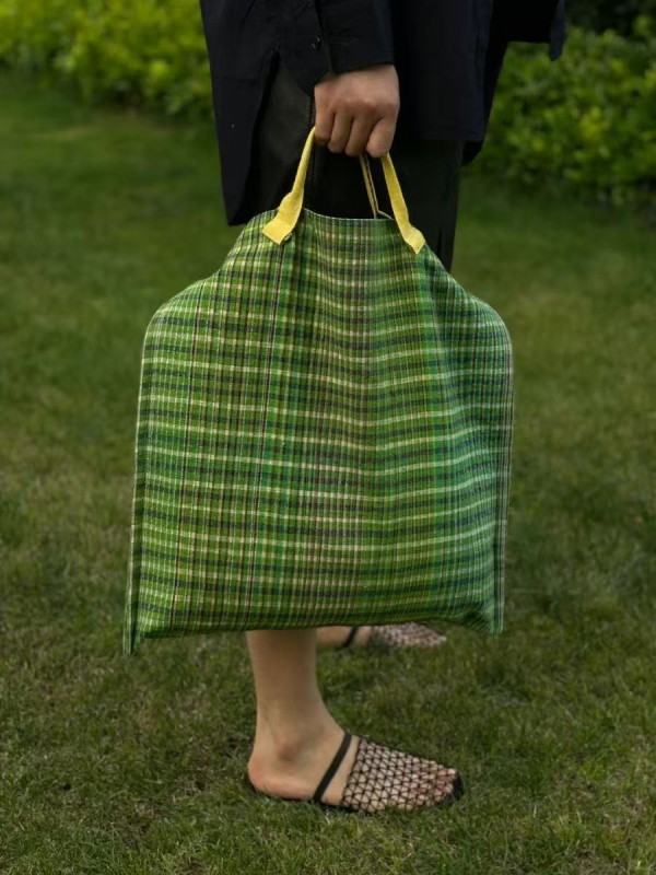 Geantă tote din pânză, stil urban minimalist, siluetă pătrată, deschidere deschisă, căptușeală din poliester