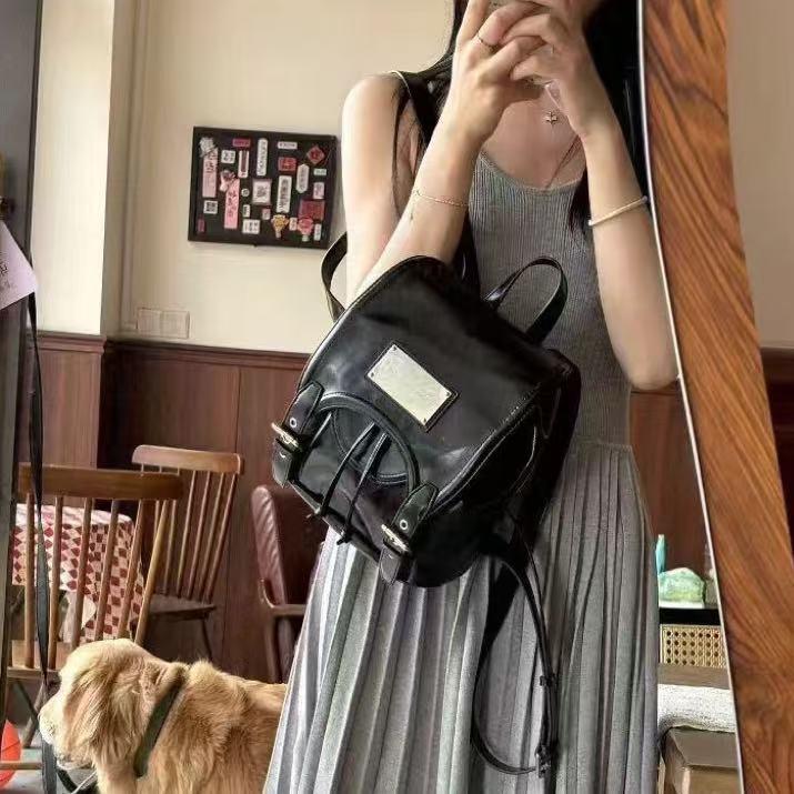 Geantă bucket pentru femei — piele PU, crossbody cu cataramă magnetică și șnur de închidere, formă cilindrică, căptușeală din nailon, o singură curea, street fashion