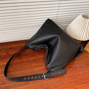 PU crossbody bucket torba, gradski jednostavan stil, horizontalni kvadratni oblik, magnetsko zatvaranje, podstava od poliester, unutarnja džep za telefon
