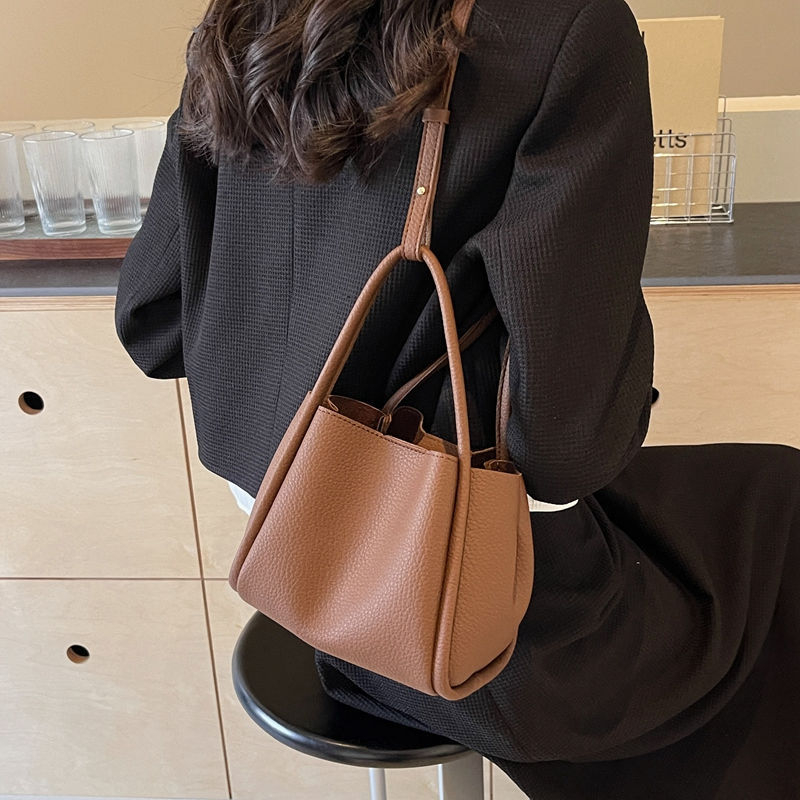 Unisex bucket torba od sintetičke kože, stil svekrve, PU podstava, proljeće 2025