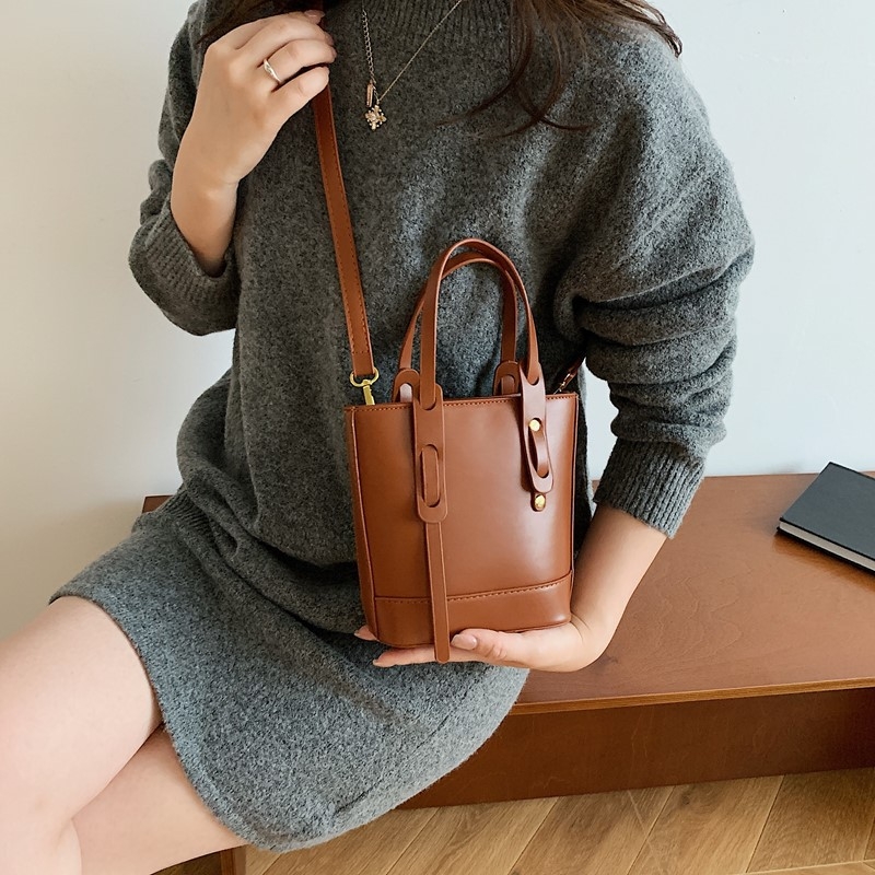 Geantă bucket din PU pentru femei - închidere cu fermoar, căptușeală poliester, buzunar pentru telefon, curea de umăr simplă, Toamnă 2025