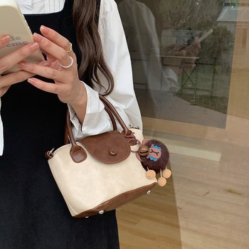 Geantă tip găleată în stil coș de legume, cu închidere fermoar, buzunar interior cu fermoar, primăvara 2025