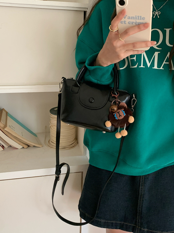 Geantă tip găleată în stil coș de legume, cu închidere fermoar, buzunar interior cu fermoar, primăvara 2025