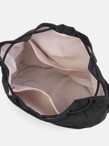 Geantă bucket din nylon cu închidere cu șnur, căptușeală poliester, buzunare interioare pentru telefon și documente, stil japonez-coreean