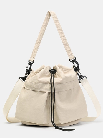 Geantă bucket din nylon cu închidere cu șnur, căptușeală poliester, buzunare interioare pentru telefon și documente, stil japonez-coreean