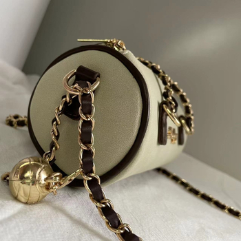 Geantă de umăr crossbody, în formă de pernă, din piele artificială, închidere cu fermoar, căptușeală poliester